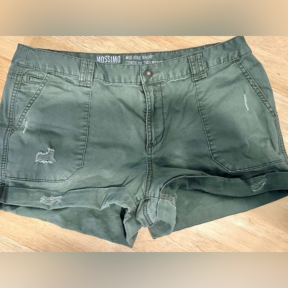 5/$20 EUC mossimo supply co. Mid rise shorts, distressed, army green sz 12 - Picture 5 of 8
